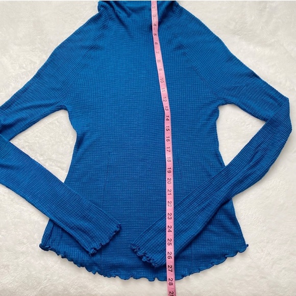 Free People Lettuce Hemline High Beck Top - Picture 7 of 10